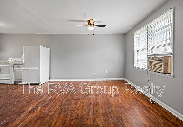 1528 Lincoln St — Photo 5