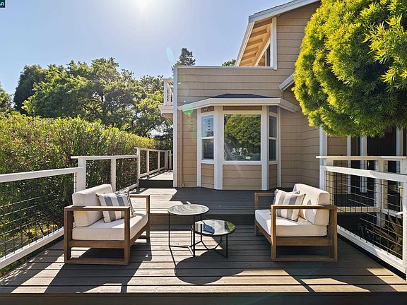5th image of 599 Best Rd