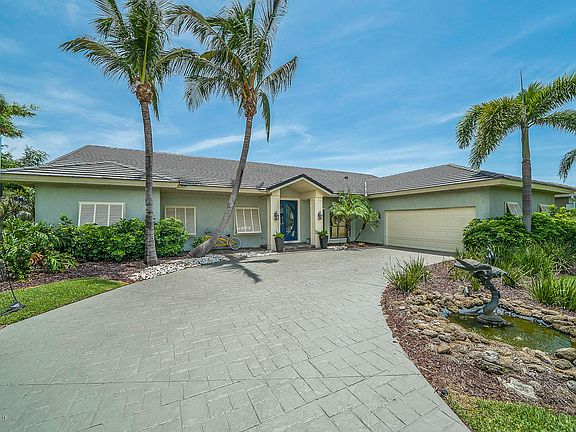 4th image of 220 Lanternback Island Dr