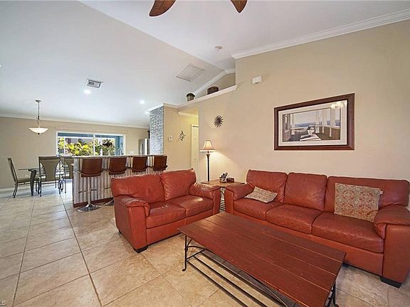 5th image of 4305 SW 10th Ave