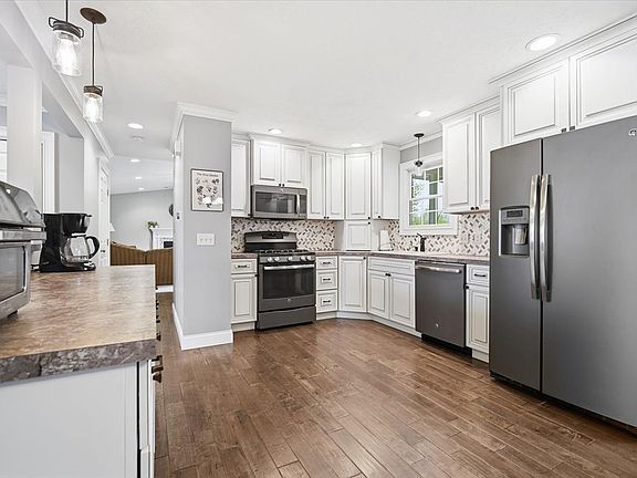 5th image of 2820 Rutherford Dr