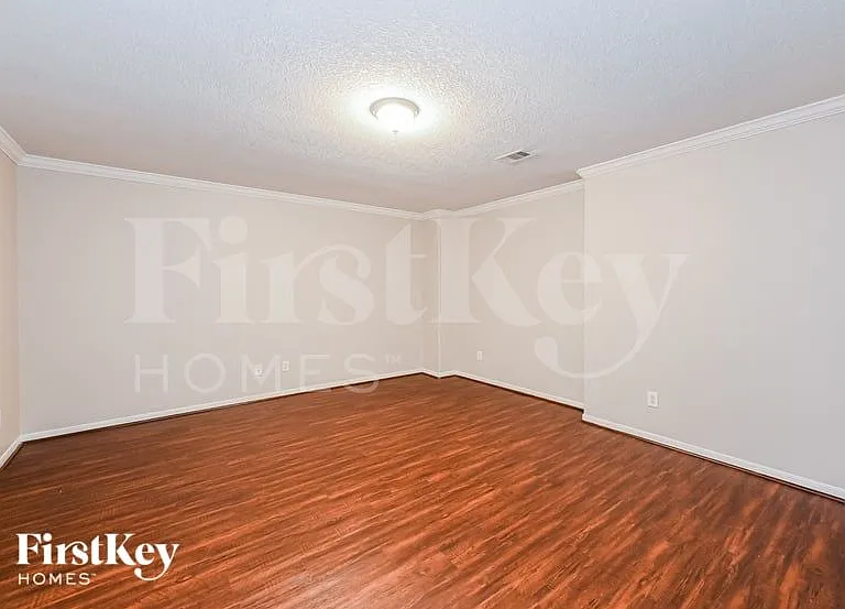 4822 Jarl Ct — Photo 7