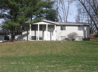1101 Walnut St, Jerseyville, IL 62052
