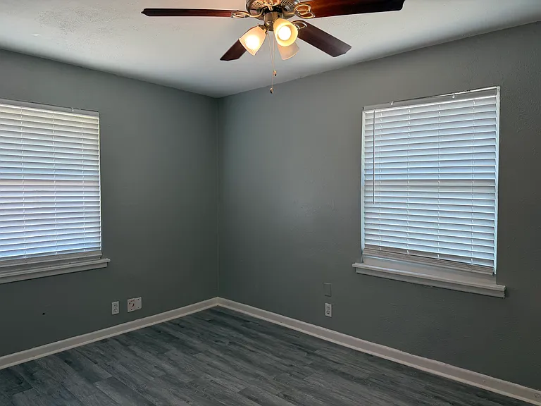 2507 Normont Cir — Photo 13