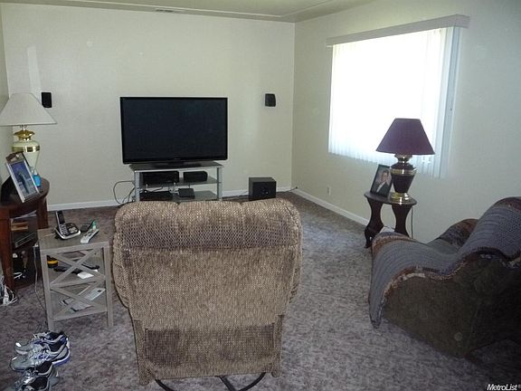 5th image of 2209 Louise Ave