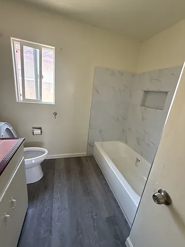 1209 Thomas Way Photo 1