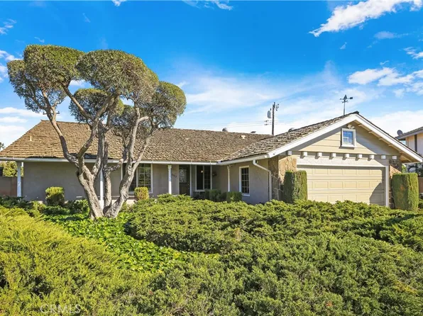 9572 Salisbury Ln, Cypress, CA 90630