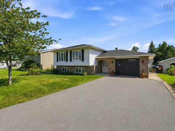 281 Cow Bay Rd, Eastern Passage, NS B3G 1C4