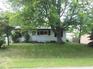 3314 Grafton St, Orion, MI 48359