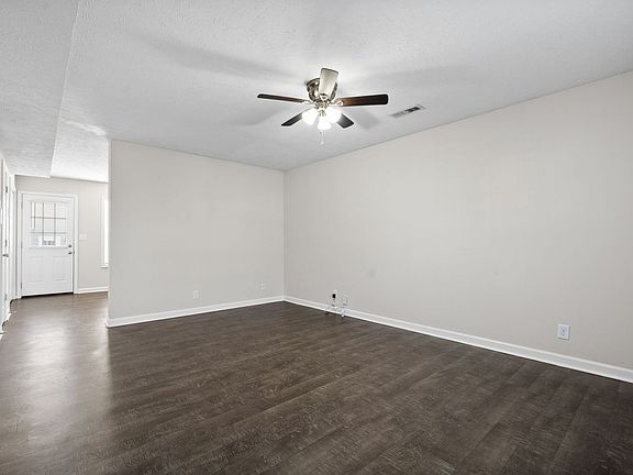 4th image of 249 Executive Ave APT 1B