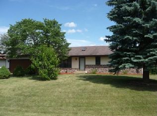 3771 Gnarl Tree Ln, Cherry Valley, IL 61016