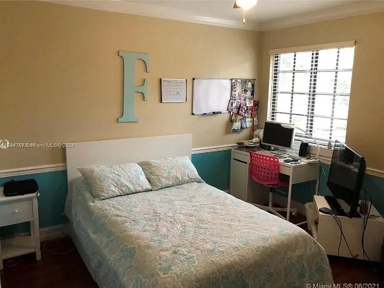 4310 Vineyard Cir #4310 — Photo 10