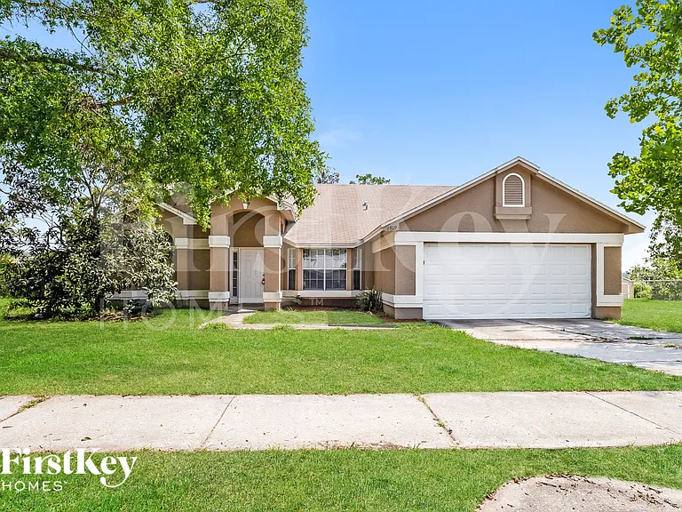 6809 Coral Cove Dr — Photo 1