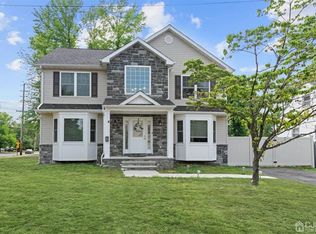 4 8th St, Matawan, NJ 07747