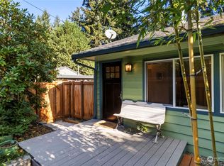 24233 Firdale Ave, Edmonds, WA 98020