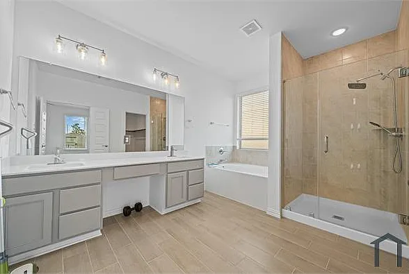 2092 Terra Rose Dr — Photo 1