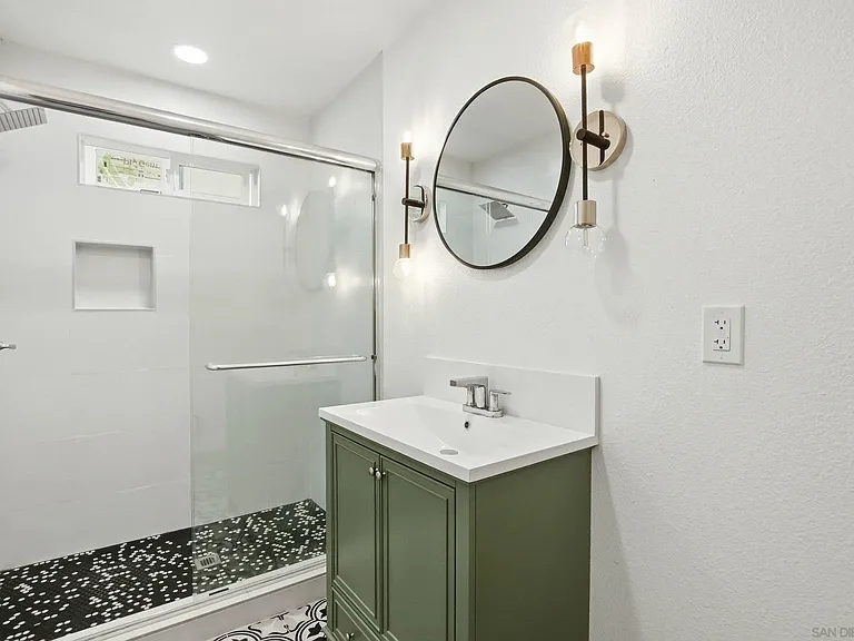 312 Brookes Ave #A2 — Photo 9