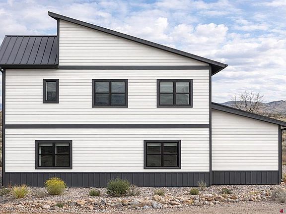 2nd image of 148 Regent Circle