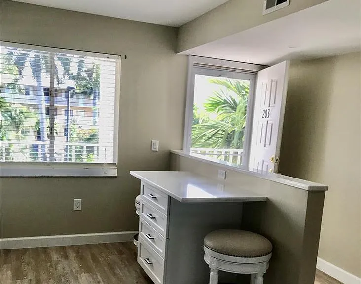 3032 Sandpiper Bay Cir #G203 — Photo 5