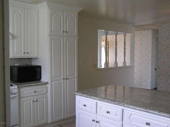 5th image of 221 W Santa Paula St