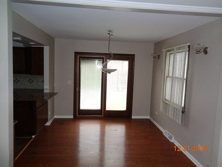 5th image of 22916 Valley Dr