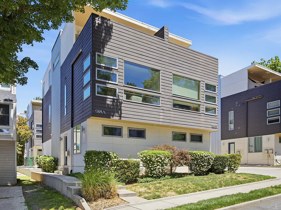 918 Greenleaf Ave #1-A