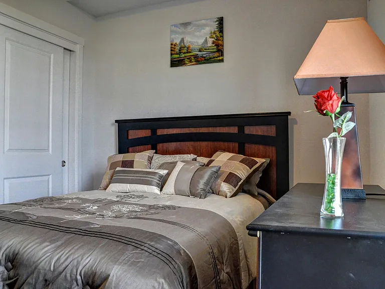 Emerald Ridge Apartments & Townhomes — Photo 35