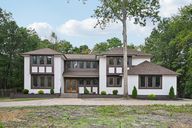Country Lakes Dr-S1209-001.jpg