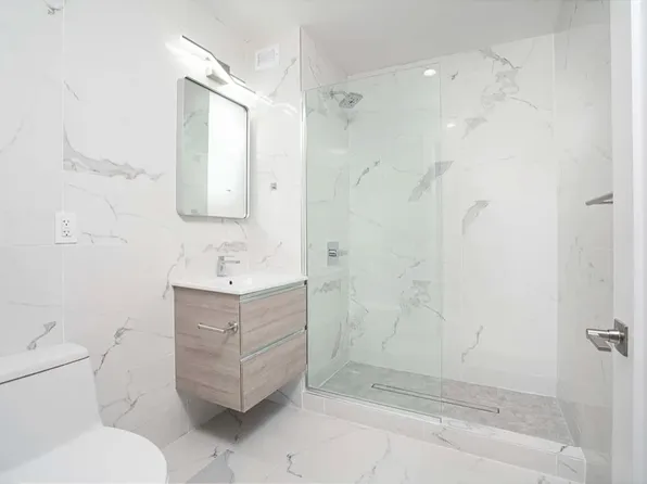 23-33 Astoria Boulevard image 4 of 12