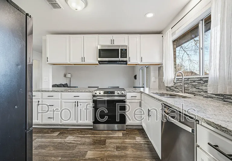 610 Creek St — Photo 20