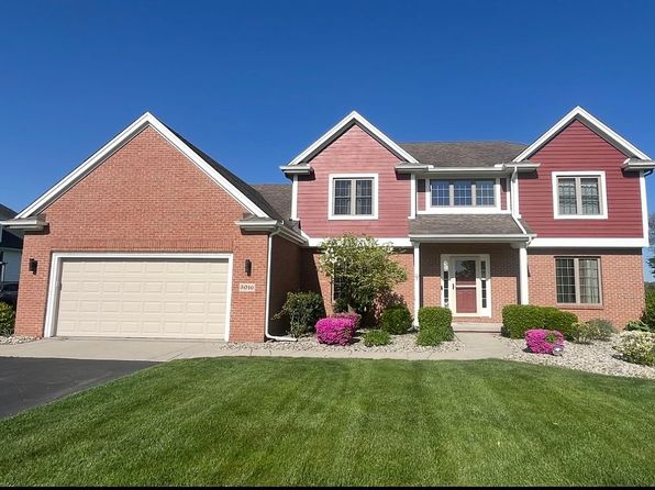 3016 Lexington Glen Blvd