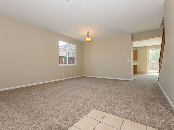 5th image of 304 Dewey Ct