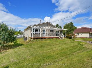 550 Giroux St, Pembroke, ON K8A4G5