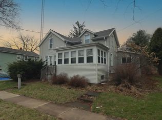 223 E Woolcock St, Jefferson, WI 53549