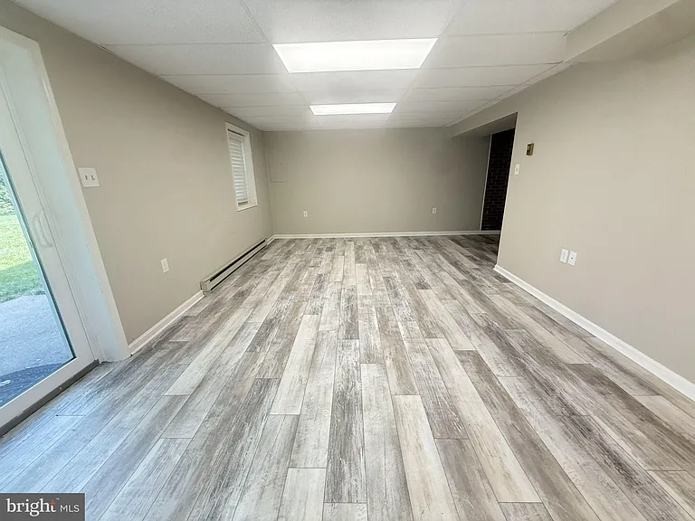 824 Appleseed Ct — Photo 37