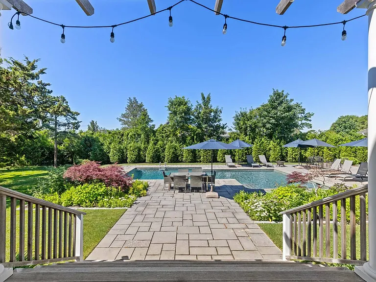 73 Beach Ln — Photo 25