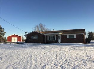 10225 Carroll Rd, Columbus, MI 48063