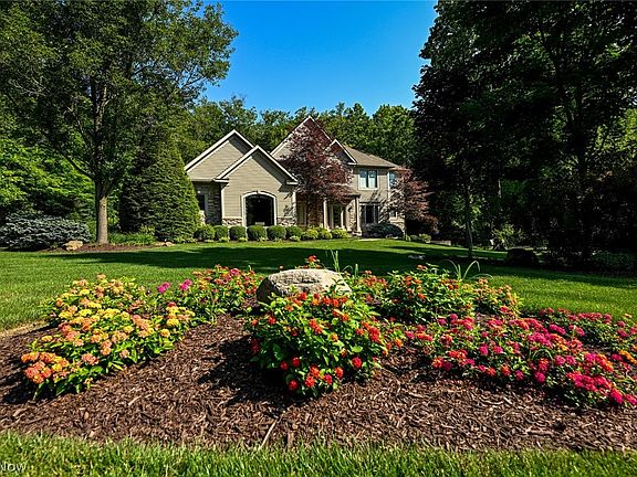 5th image of 3621 Seven Oaks Trl