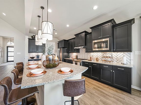 4th image of 2806 Peach Valley Rd