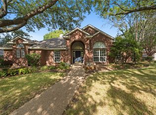 10004 Treeline Dr, Woodway, TX 76712
