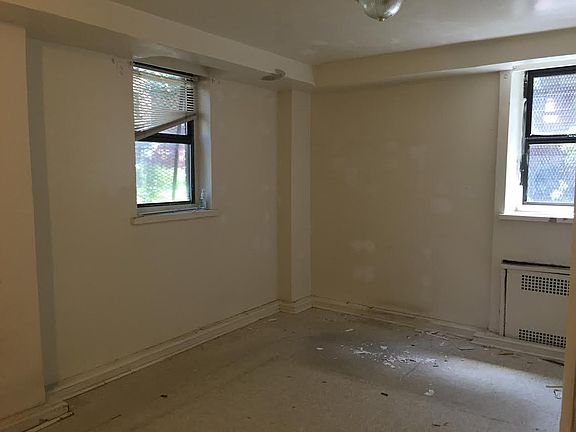 3rd image of 470 Ocean Ave APT Rb2