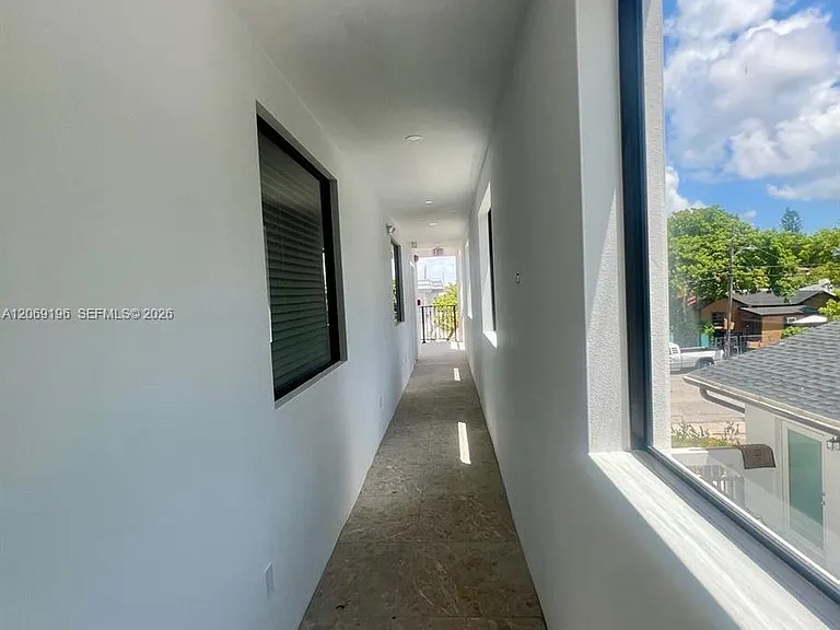 1860 NW 19th St #201 — Photo 7