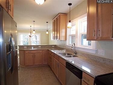 5th image of 3277 E Monmouth Rd