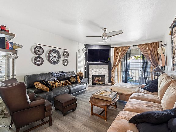 5th image of 5200 S LAKESHORE Drive #116