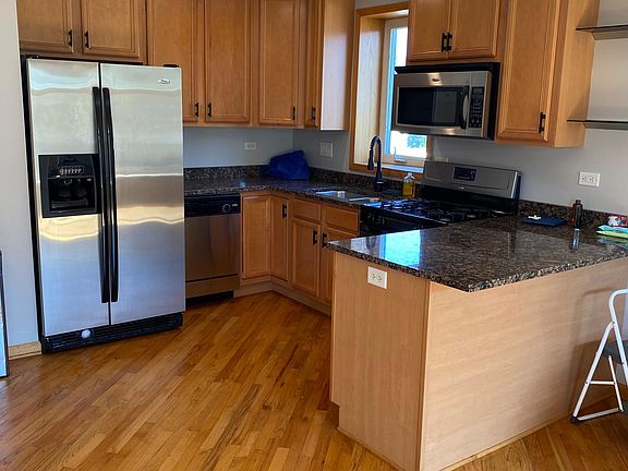 3rd image of 3550 S Giles Ave Unit 4N