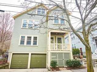 117 Franklin St #1, Brookline, MA 02445