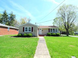 1410 Wilshire Dr, Mount Vernon, IL 62864