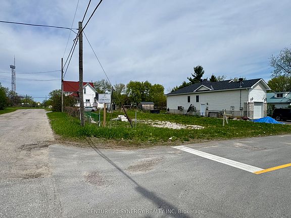 2nd image of 24 King St