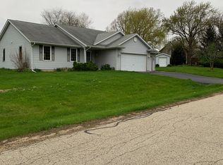 200 Winesap St SW, Poplar Grove, IL 61065