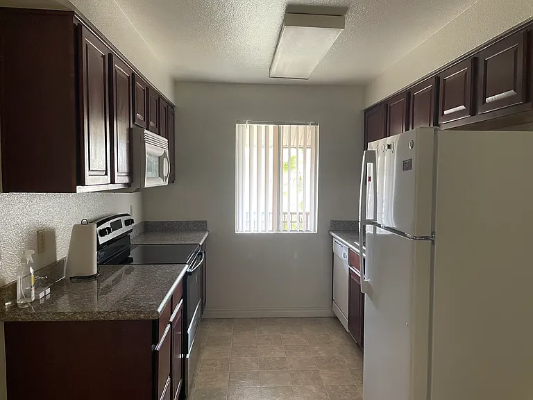 5163 Indian River Dr #202 — Photo 9